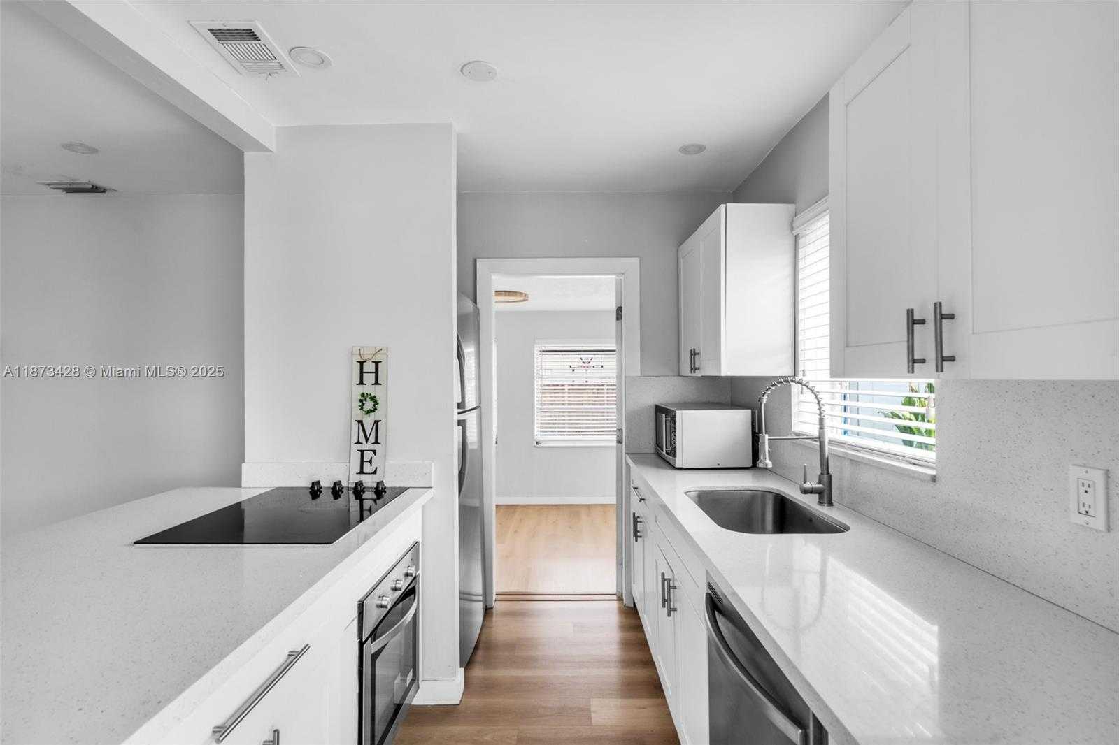 Small Image of 4798 SOUTH WEST 1ST ST, Miami Number 10