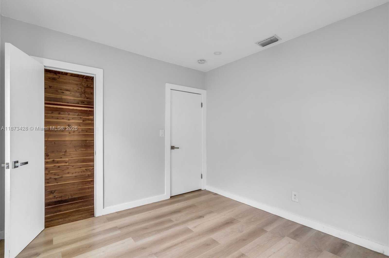 Small Image of 4798 SOUTH WEST 1ST ST, Miami Number 15