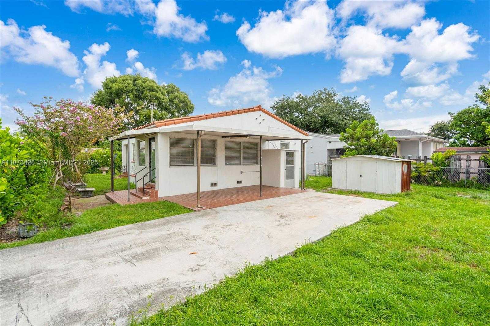 Small Image of 4798 SOUTH WEST 1ST ST, Miami Number 20