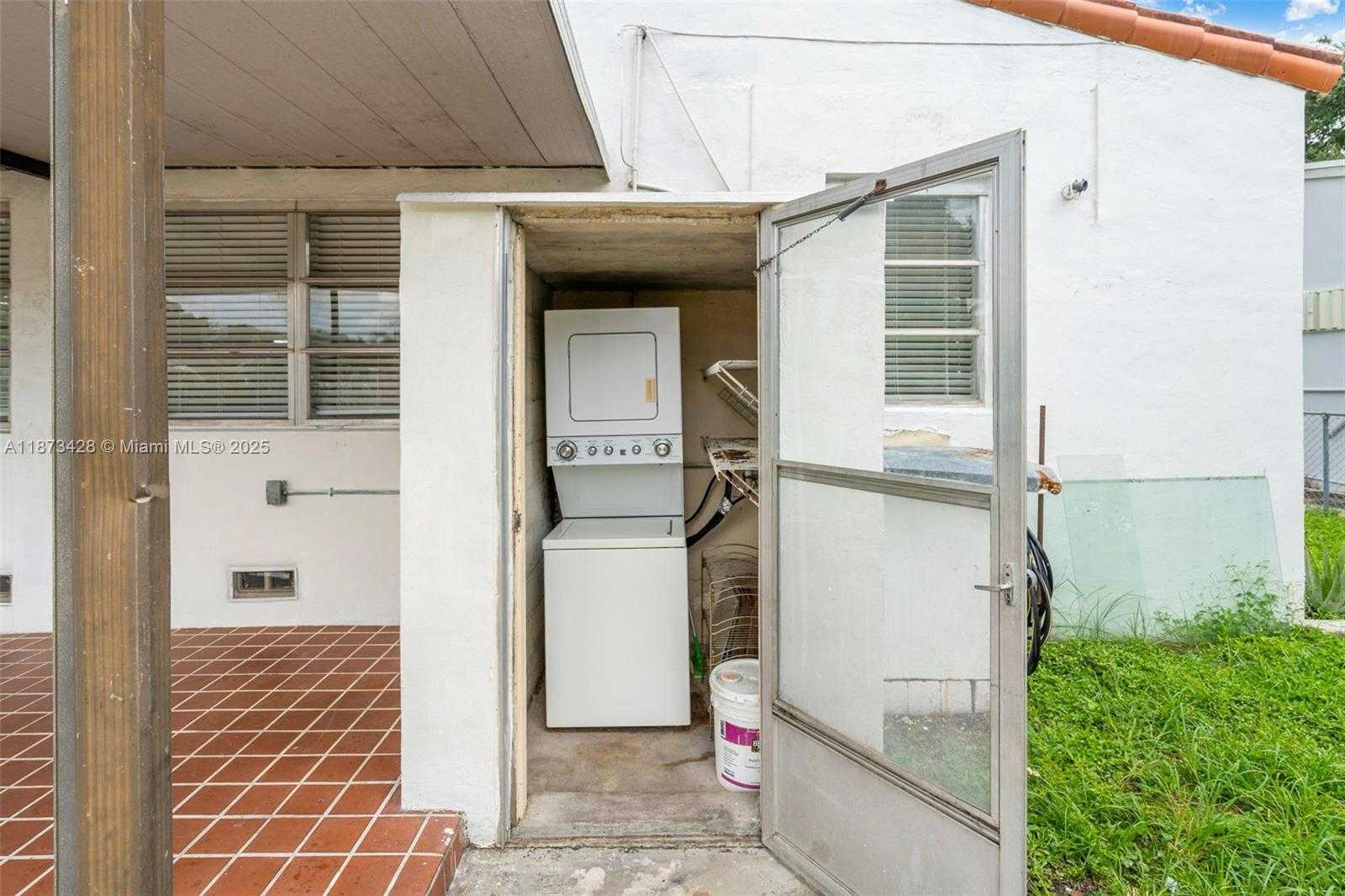 Small Image of 4798 SOUTH WEST 1ST ST, Miami Number 21