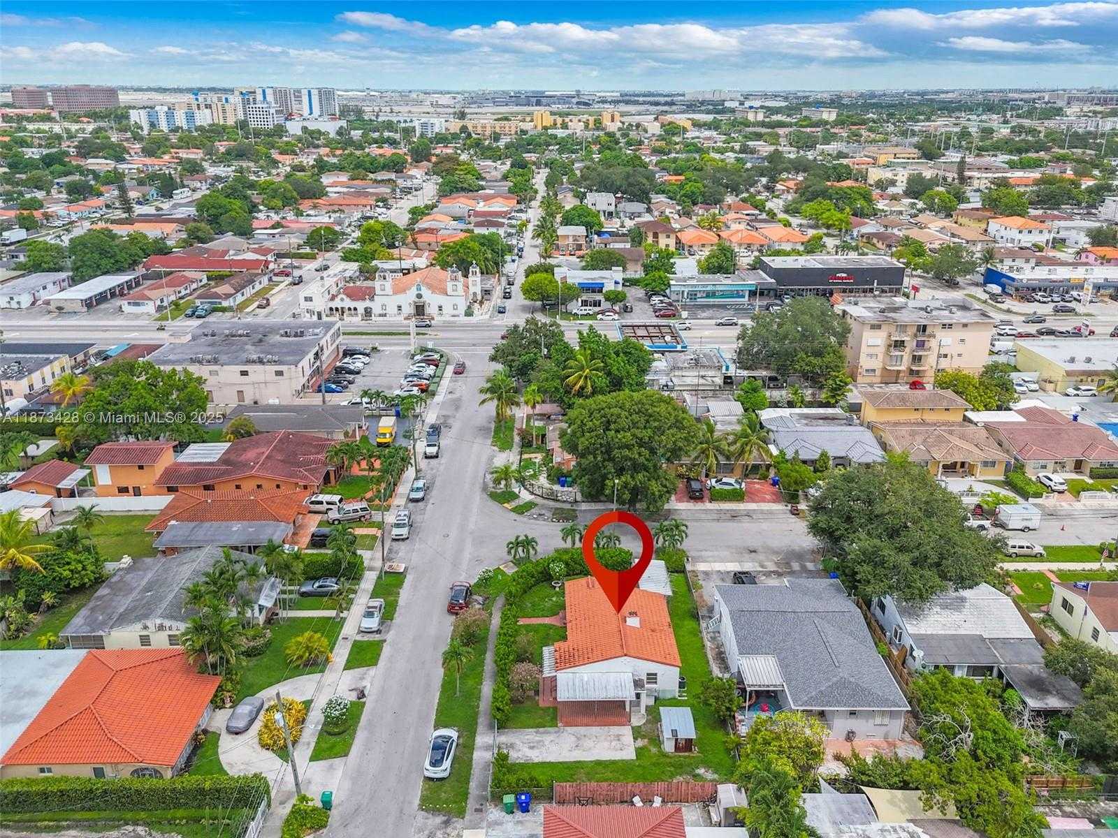 Small Image of 4798 SOUTH WEST 1ST ST, Miami Number 24