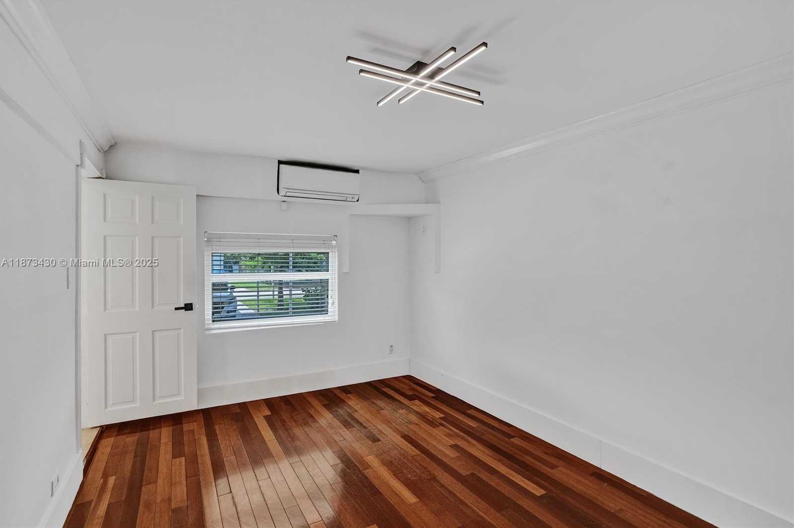 Small Image of 221 NORTH WEST 145TH ST, Miami Number 13