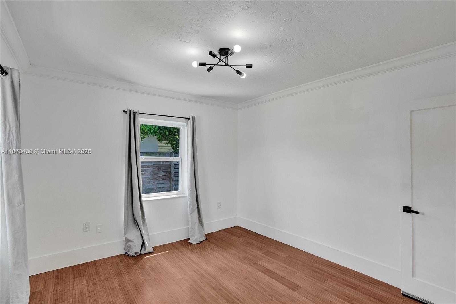 Small Image of 221 NORTH WEST 145TH ST, Miami Number 25