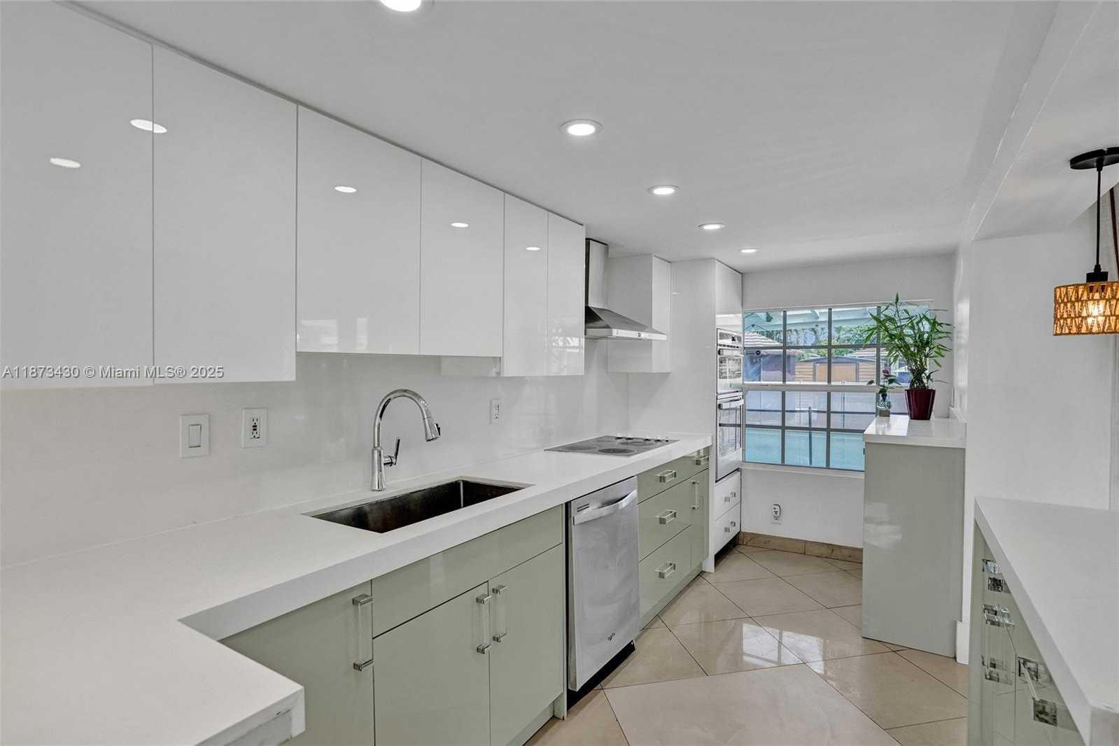 Small Image of 221 NORTH WEST 145TH ST, Miami Number 35