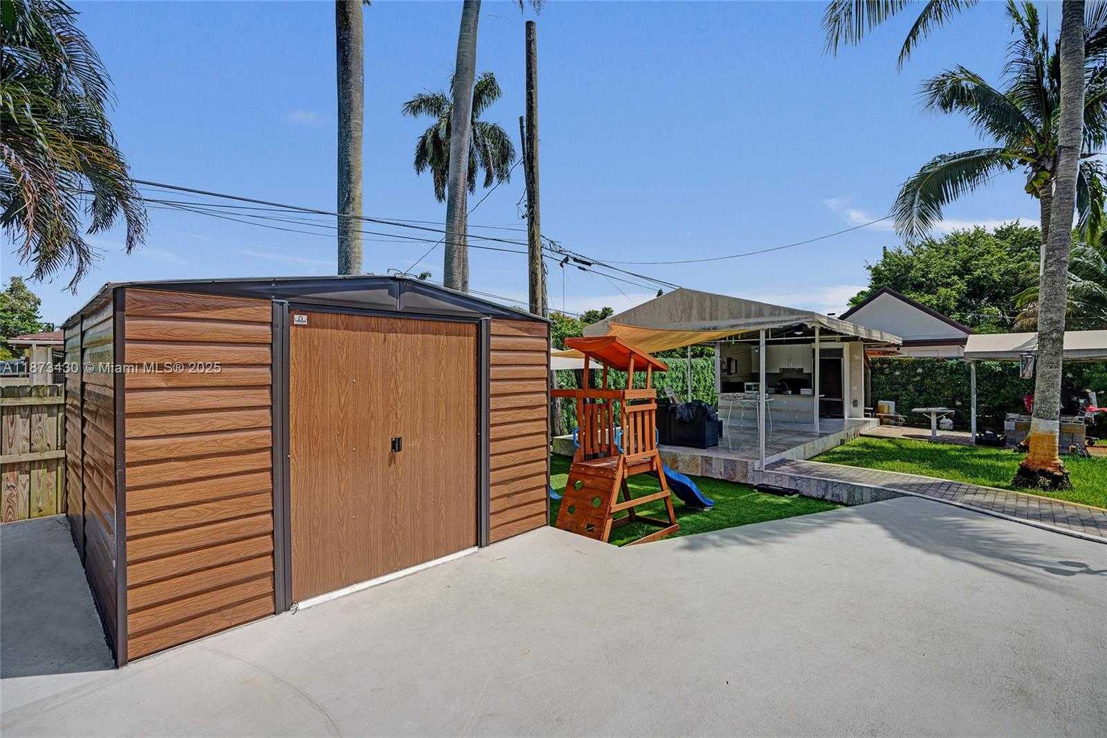 Small Image of 221 NORTH WEST 145TH ST, Miami Number 39