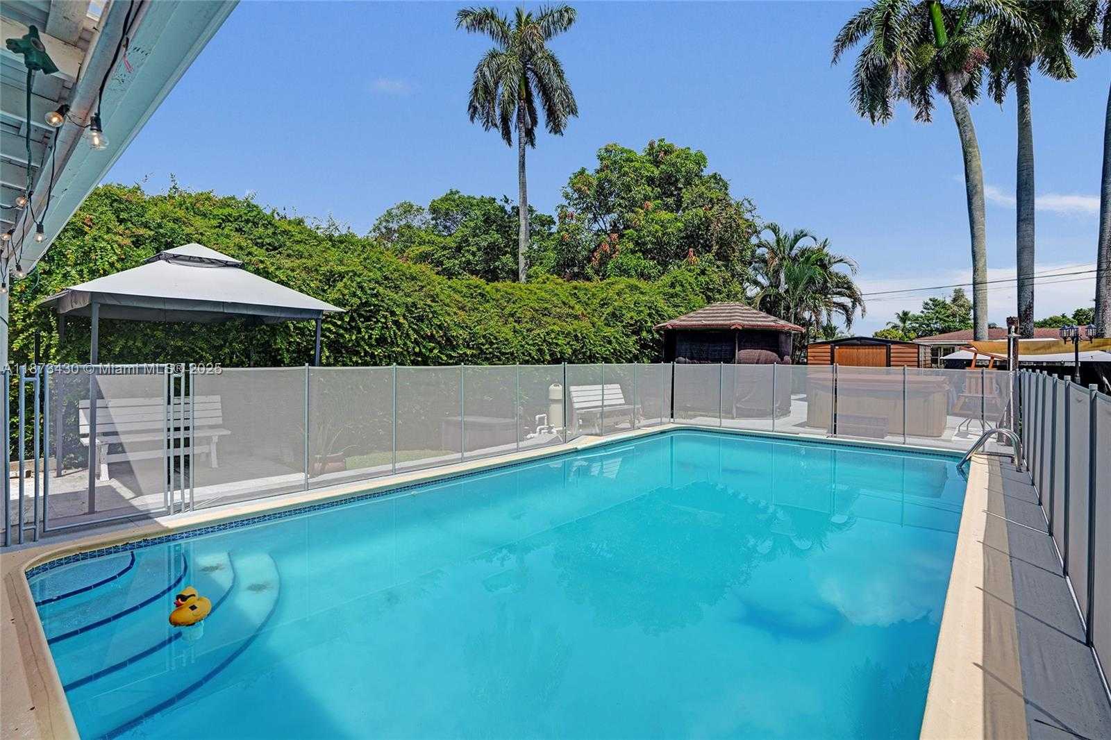 Small Image of 221 NORTH WEST 145TH ST, Miami Number 43