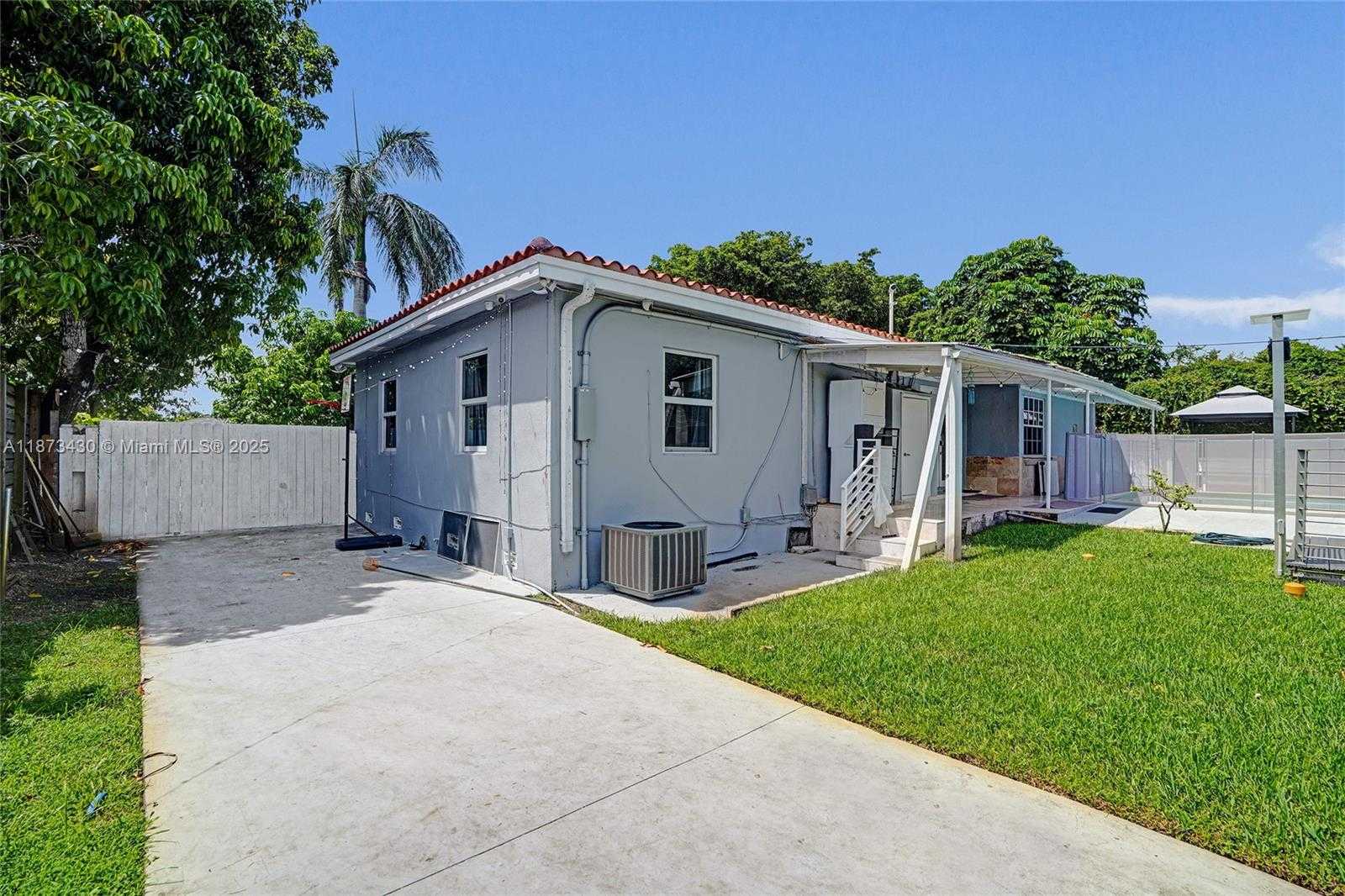 Small Image of 221 NORTH WEST 145TH ST, Miami Number 46