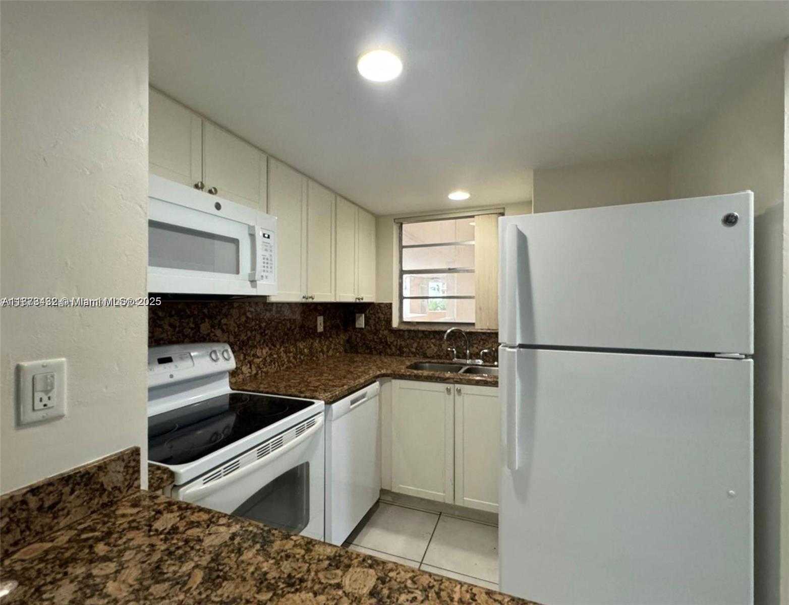 Small Image of 8850 FONTAINEBLEAU BLVD #206, Miami Number 5