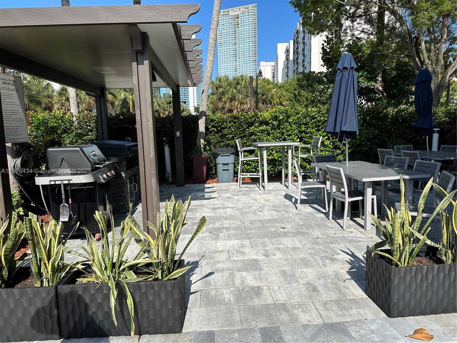 Small Image of 17050 NORTH BAY RD #405, Sunny Isles Beach Number 3