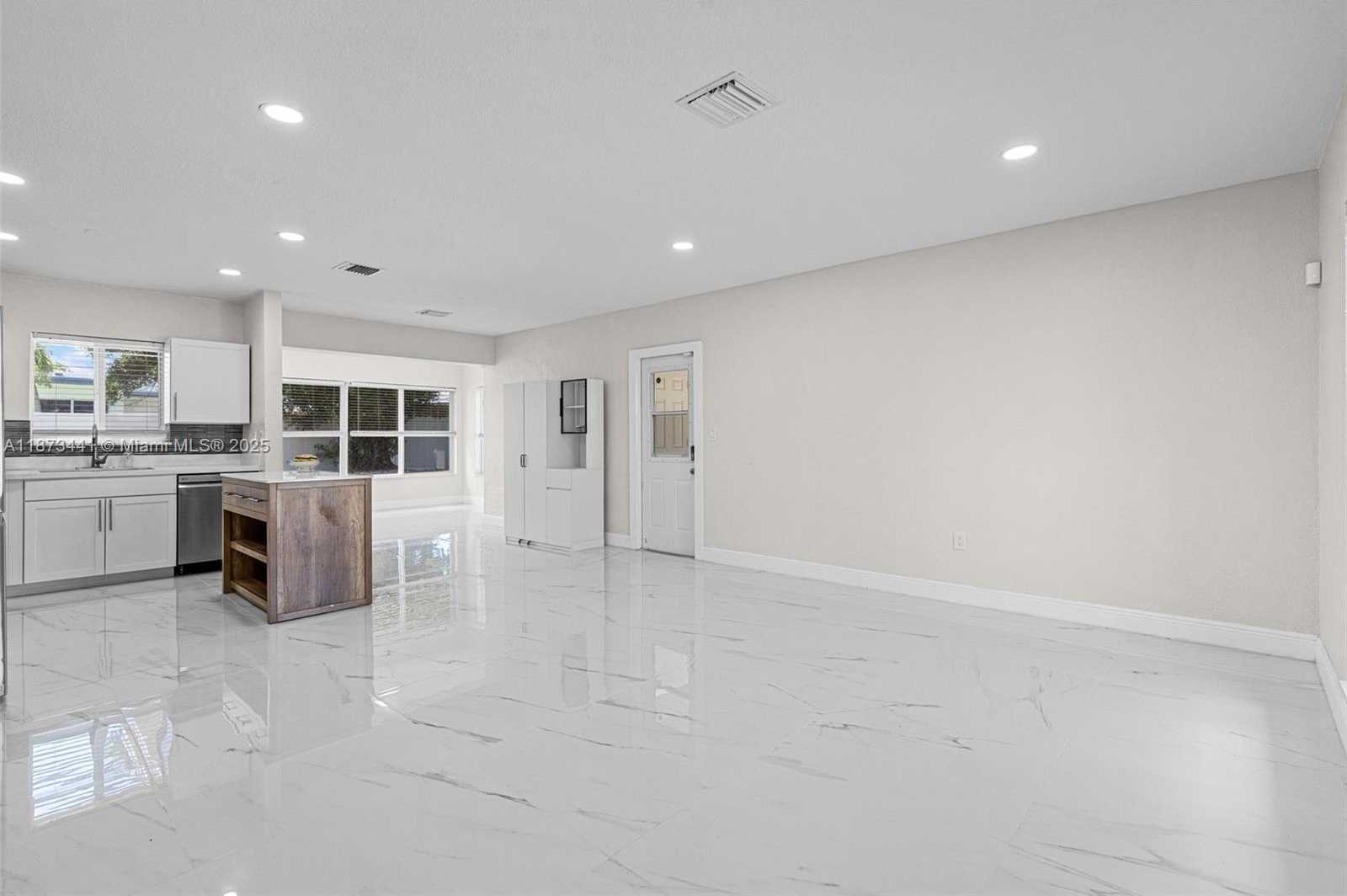 Small Image of 3220 NORTH WEST 4TH CT, Lauderhill Number 3