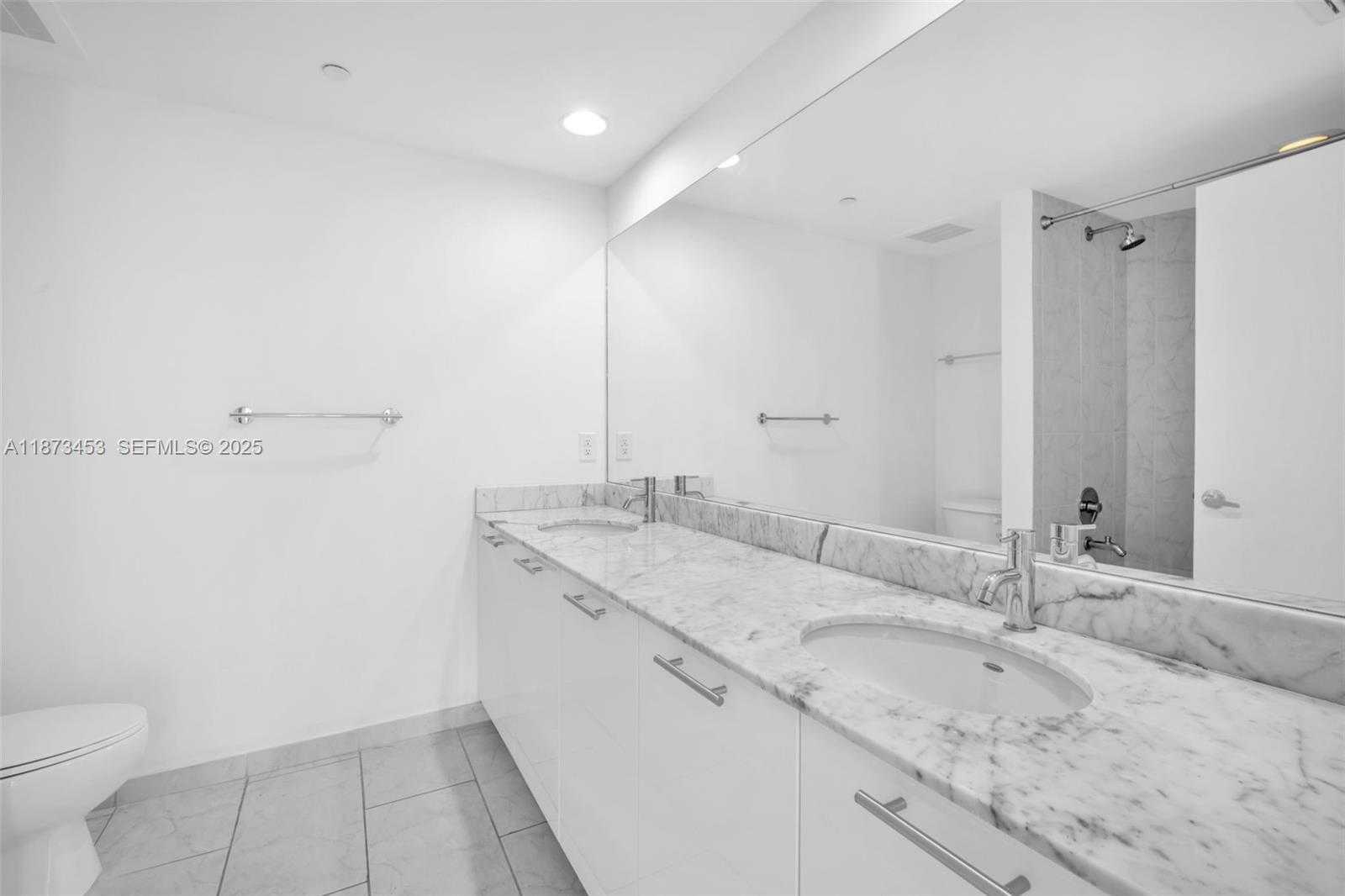 Small Image of 951 BRICKELL AVE #2010, Miami Number 32