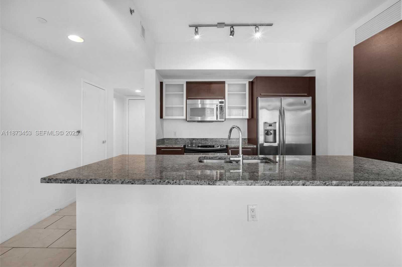 Small Image of 951 BRICKELL AVE #2010, Miami Number 48
