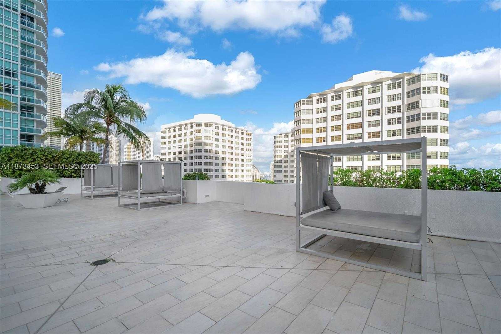 Small Image of 951 BRICKELL AVE #2010, Miami Number 53