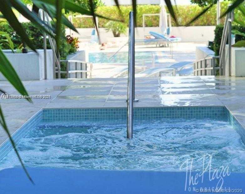Small Image of 951 BRICKELL AVE #2010, Miami Number 8