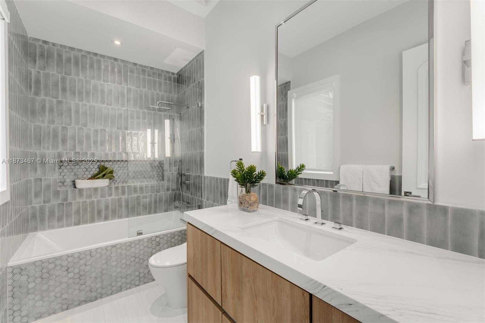 Small Image of 6080 SOUTH WEST 104TH ST, Pinecrest Number 43