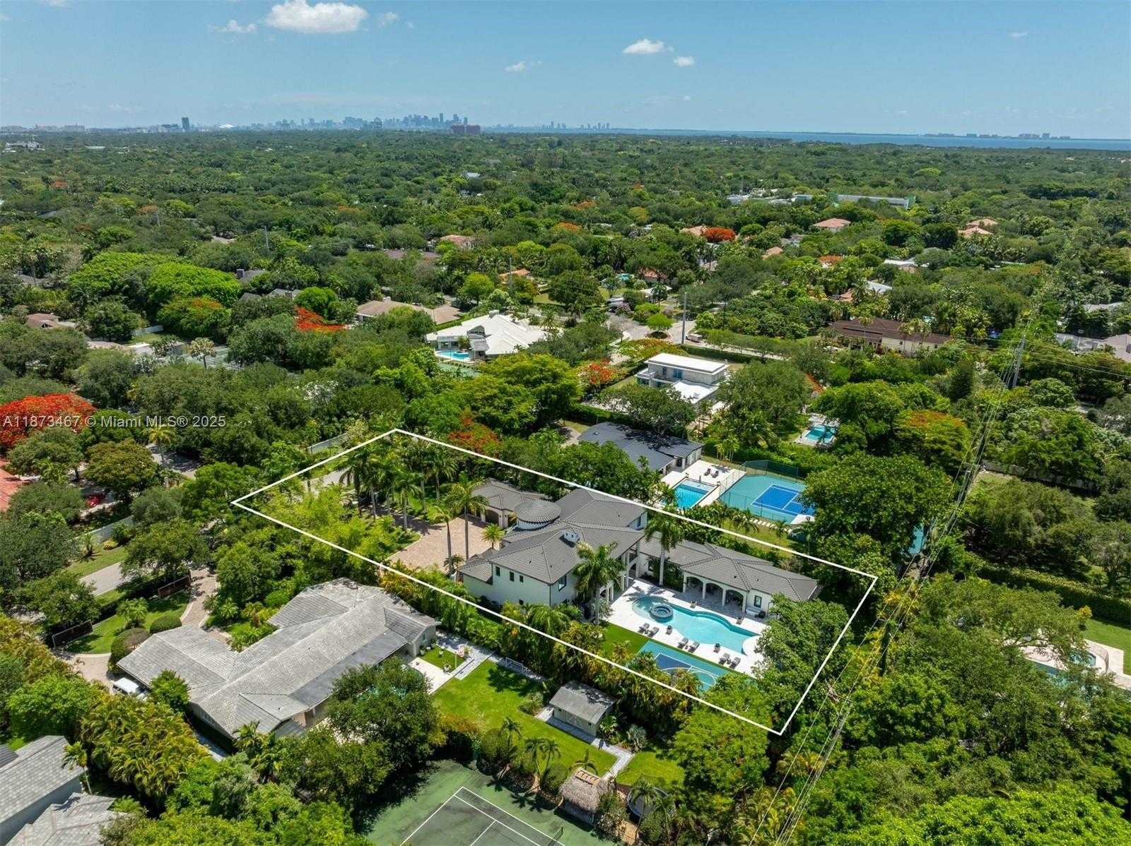 Small Image of 6080 SOUTH WEST 104TH ST, Pinecrest Number 64