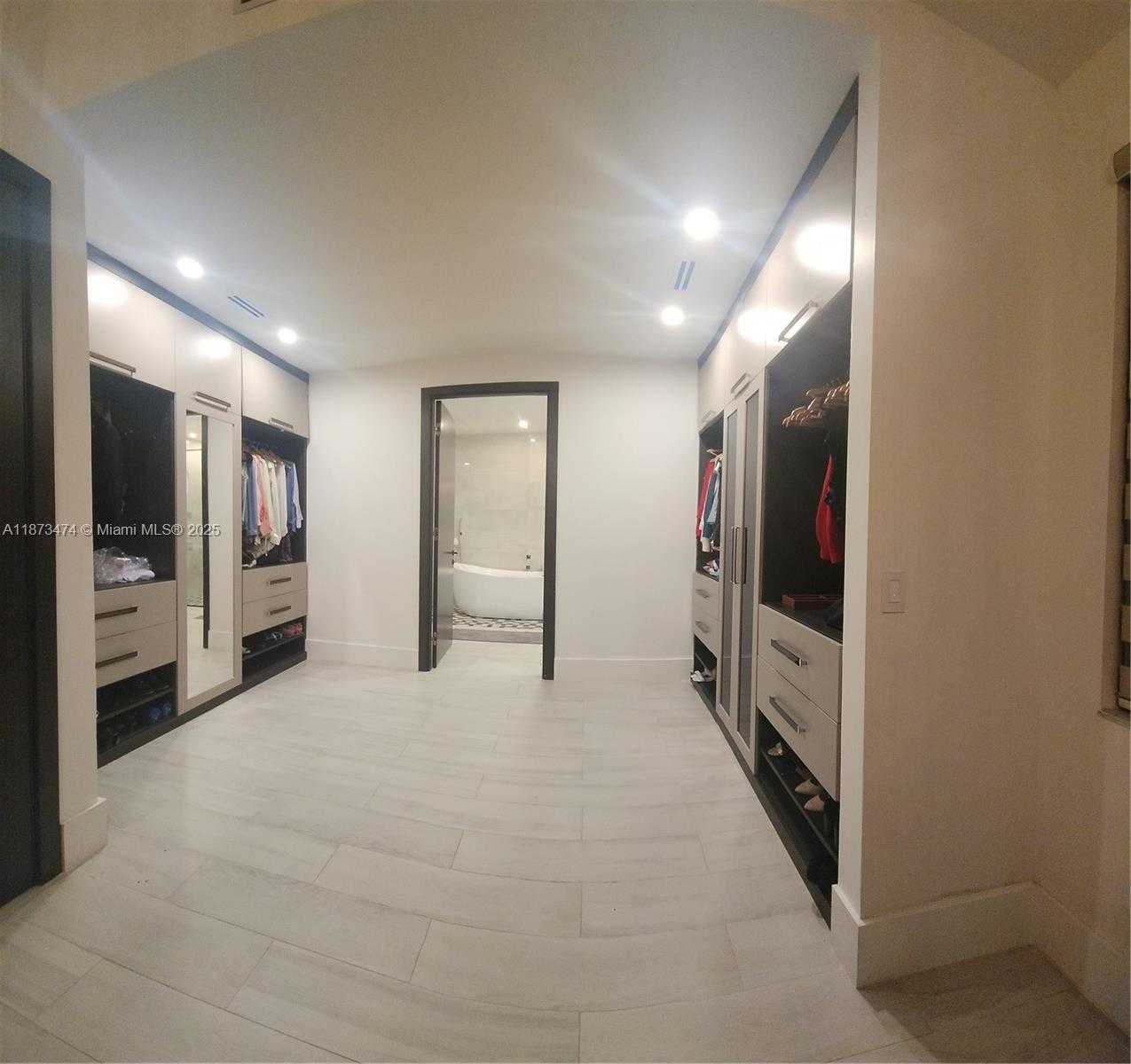 Small Image of 1489 LANTANA CT, Weston Number 16