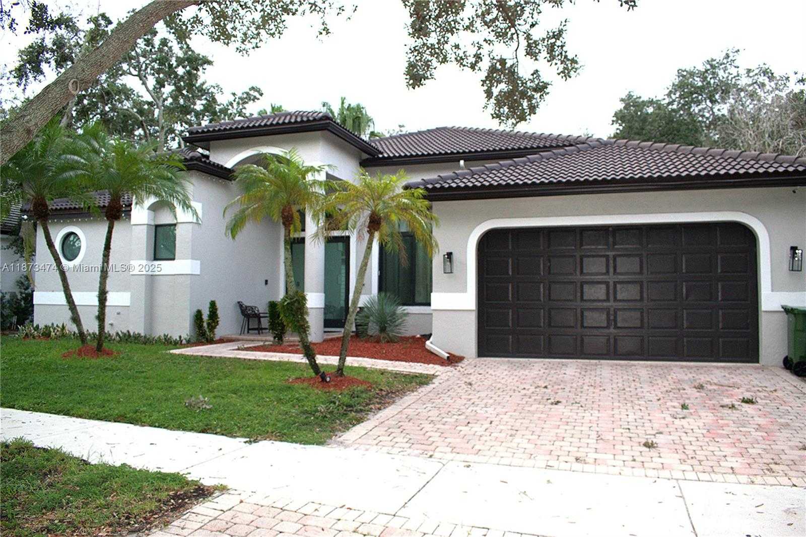 Small Image of 1489 LANTANA CT, Weston Number 2