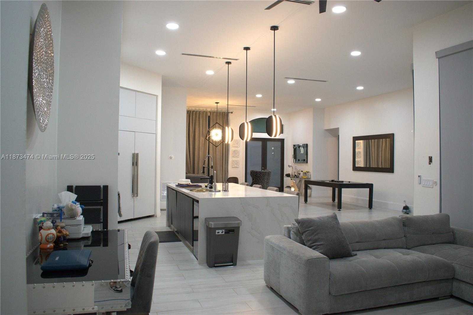 Small Image of 1489 LANTANA CT, Weston Number 8