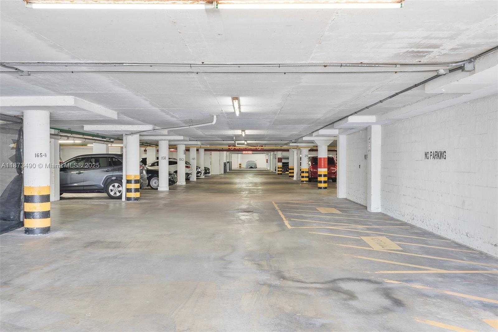 Small Image of 600 THREE ISLANDS BLVD #510, Hallandale Beach Number 15
