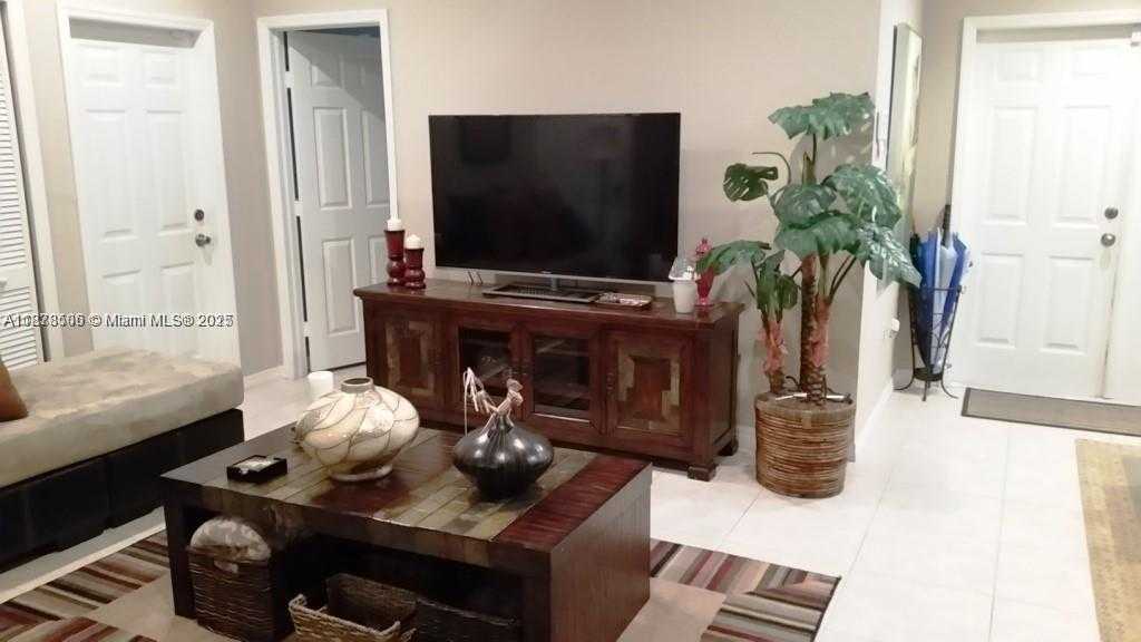 Small Image of 21472 SOUTH WEST 89TH CT, Cutler Bay Number 2