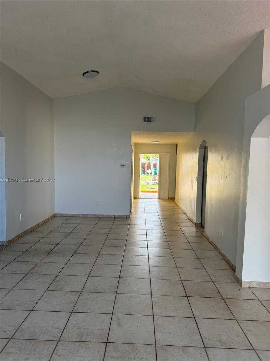 Small Image of 15921 SOUTH WEST 82ND ST, Miami Number 10
