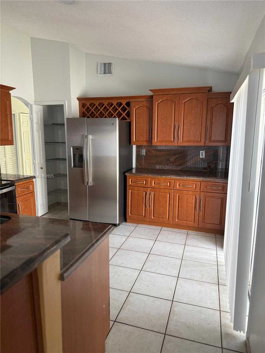 Small Image of 15921 SOUTH WEST 82ND ST, Miami Number 11
