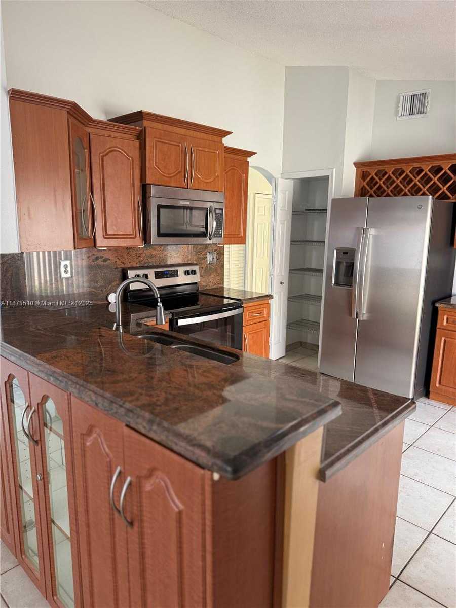 Small Image of 15921 SOUTH WEST 82ND ST, Miami Number 12