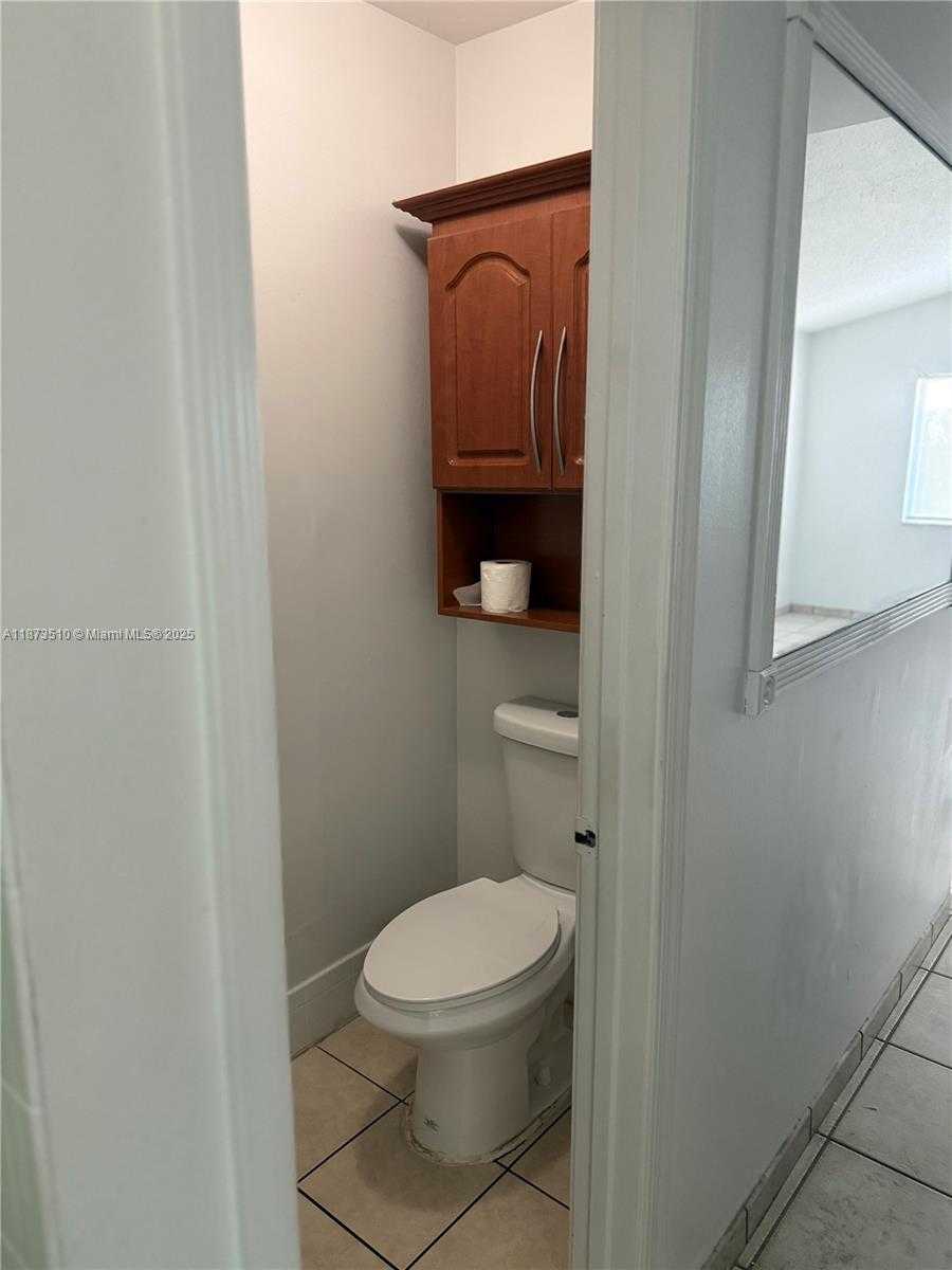 Small Image of 15921 SOUTH WEST 82ND ST, Miami Number 16