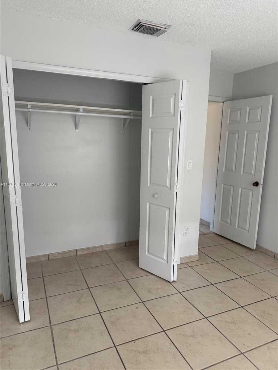 Small Image of 15921 SOUTH WEST 82ND ST, Miami Number 6