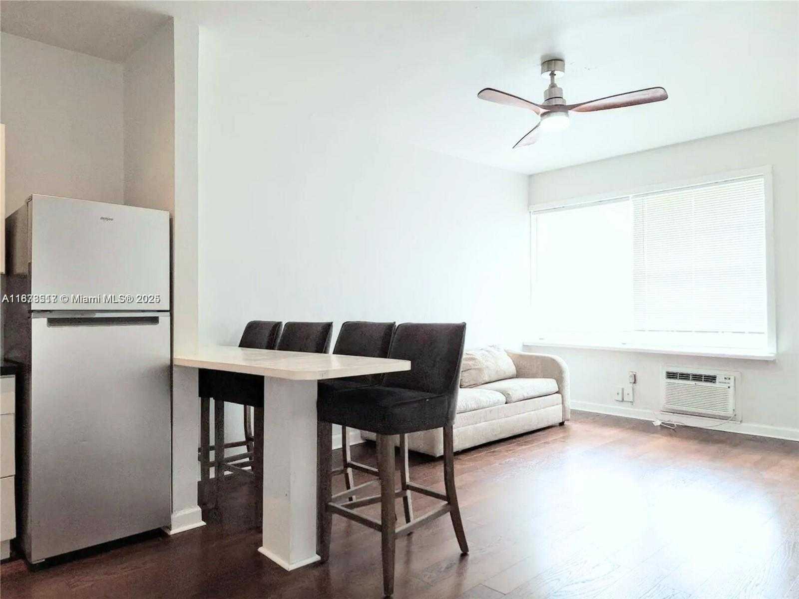 Small Image of 1009 MERIDIAN AVE #13, Miami Beach Number 7