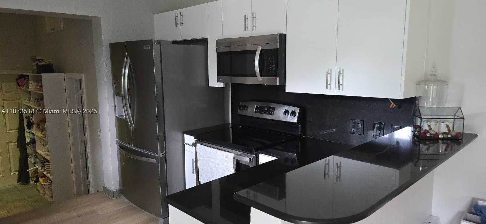 Small Image of 142 NORTH WEST 98TH ST, Miami Shores Number 20