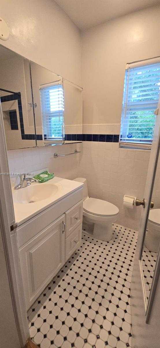 Small Image of 142 NORTH WEST 98TH ST, Miami Shores Number 25