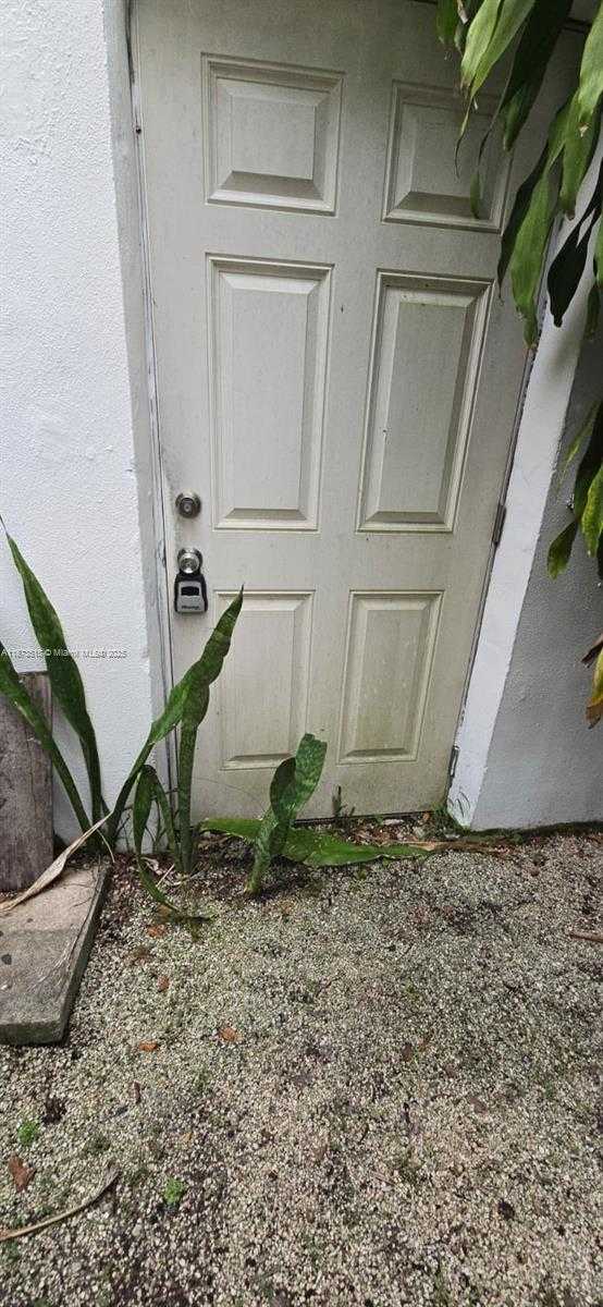 Small Image of 142 NORTH WEST 98TH ST, Miami Shores Number 54