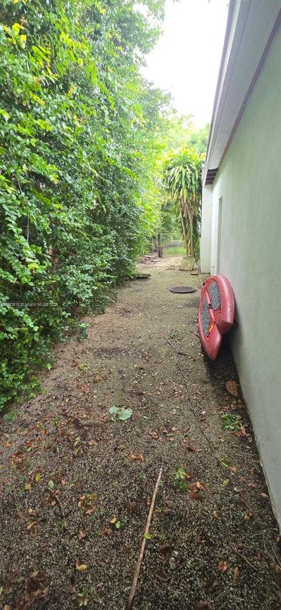 Small Image of 142 NORTH WEST 98TH ST, Miami Shores Number 55