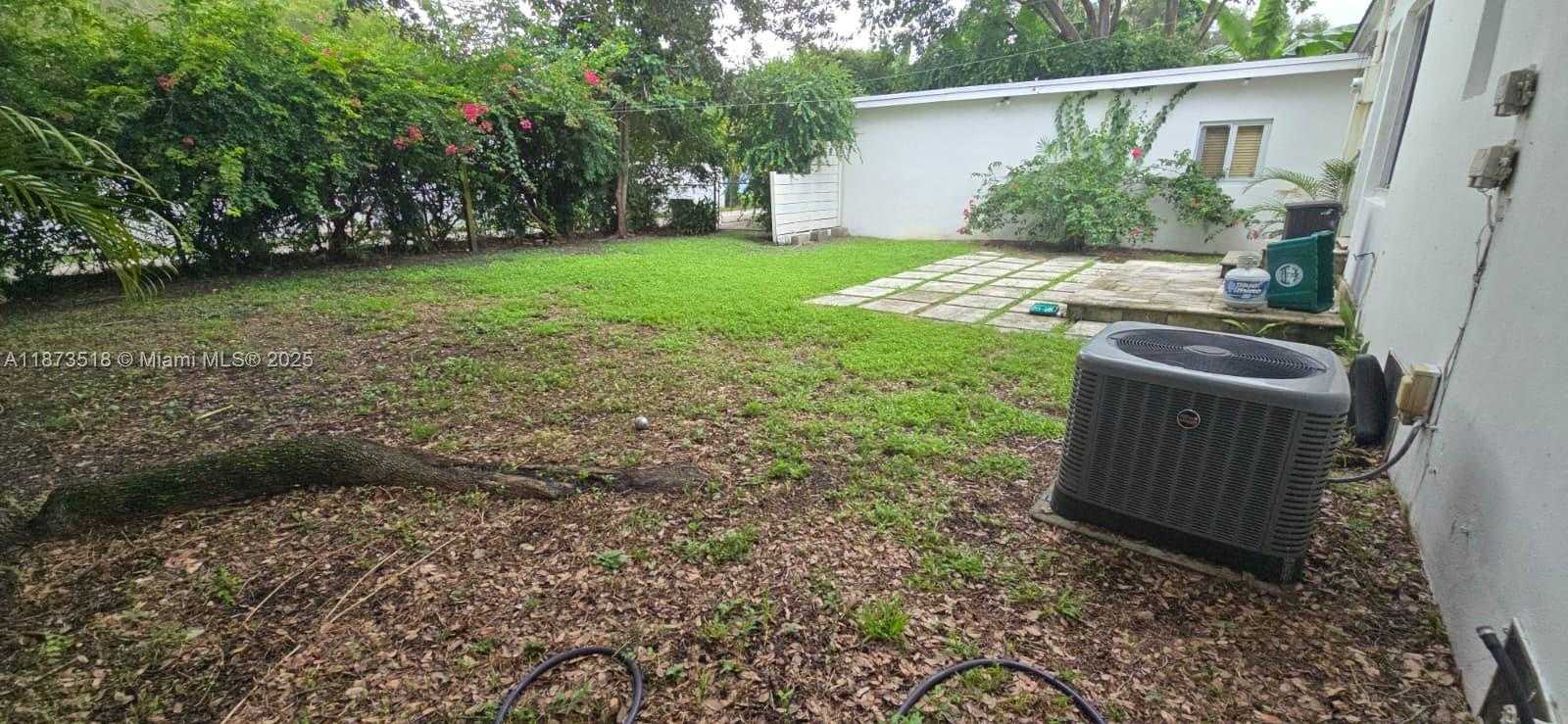 Small Image of 142 NORTH WEST 98TH ST, Miami Shores Number 58
