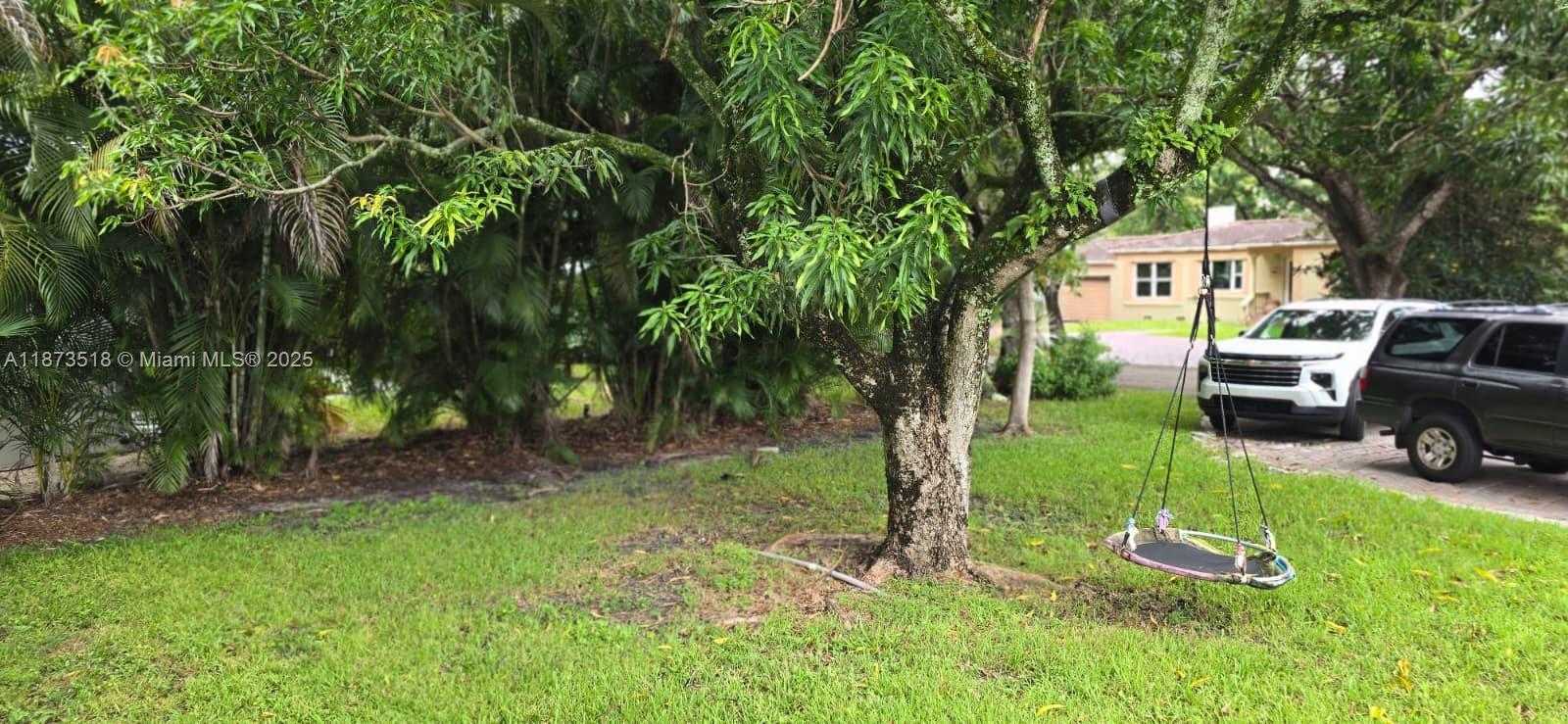 Small Image of 142 NORTH WEST 98TH ST, Miami Shores Number 7