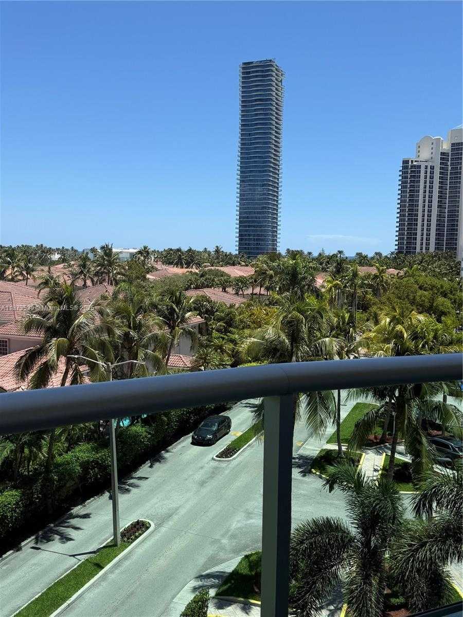 Small Image of 19380 NORTH EAST COLLINS AVE #526, Sunny Isles Beach Number 13