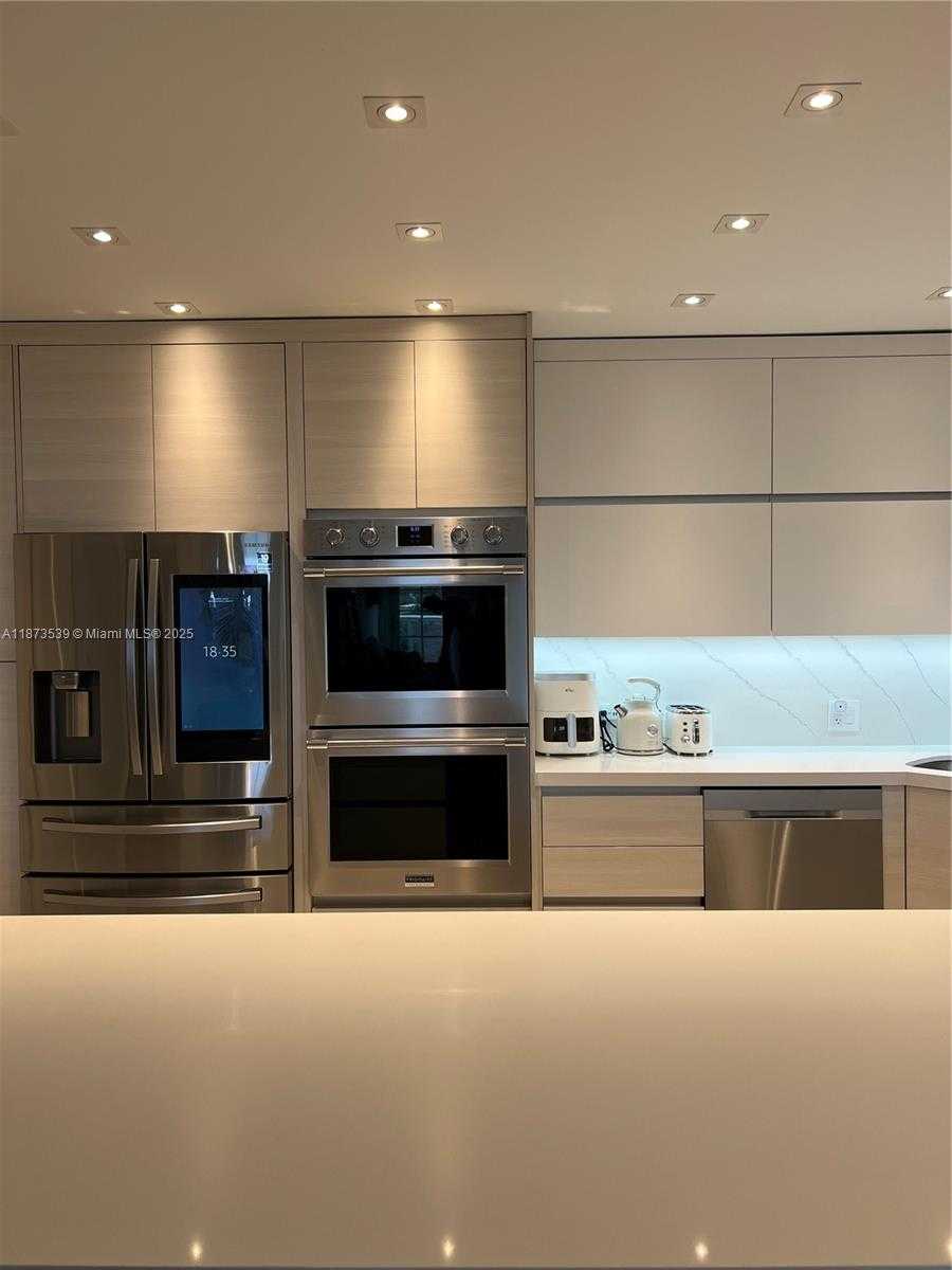 Small Image of 19380 NORTH EAST COLLINS AVE #526, Sunny Isles Beach Number 18