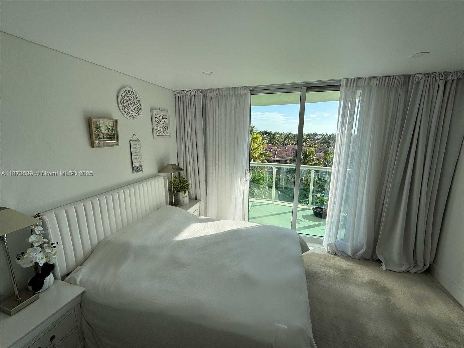 Small Image of 19380 NORTH EAST COLLINS AVE #526, Sunny Isles Beach Number 22
