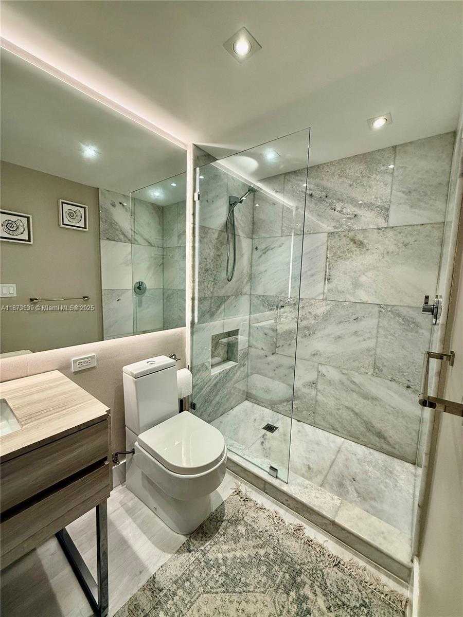 Small Image of 19380 NORTH EAST COLLINS AVE #526, Sunny Isles Beach Number 25