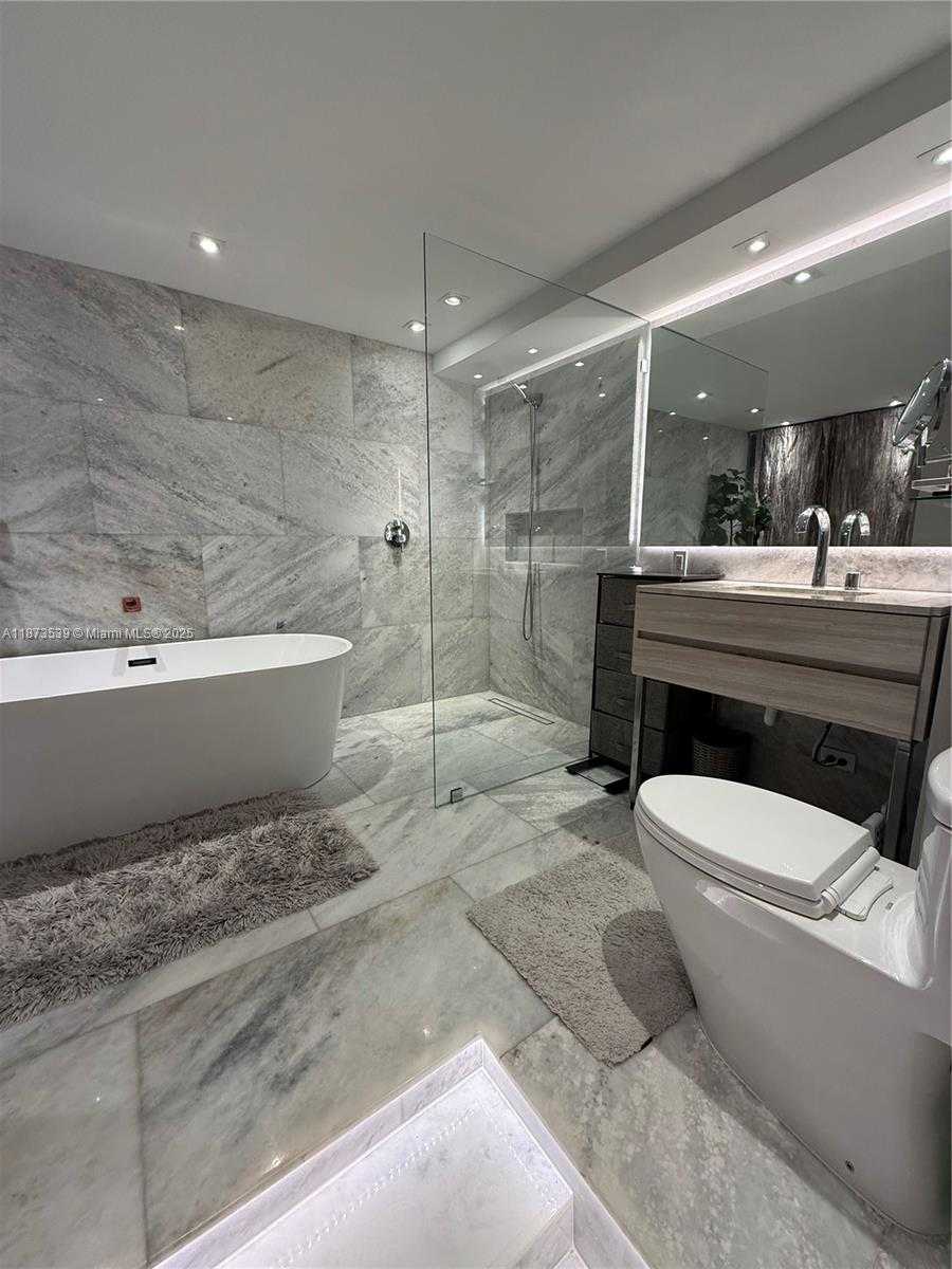 Small Image of 19380 NORTH EAST COLLINS AVE #526, Sunny Isles Beach Number 28