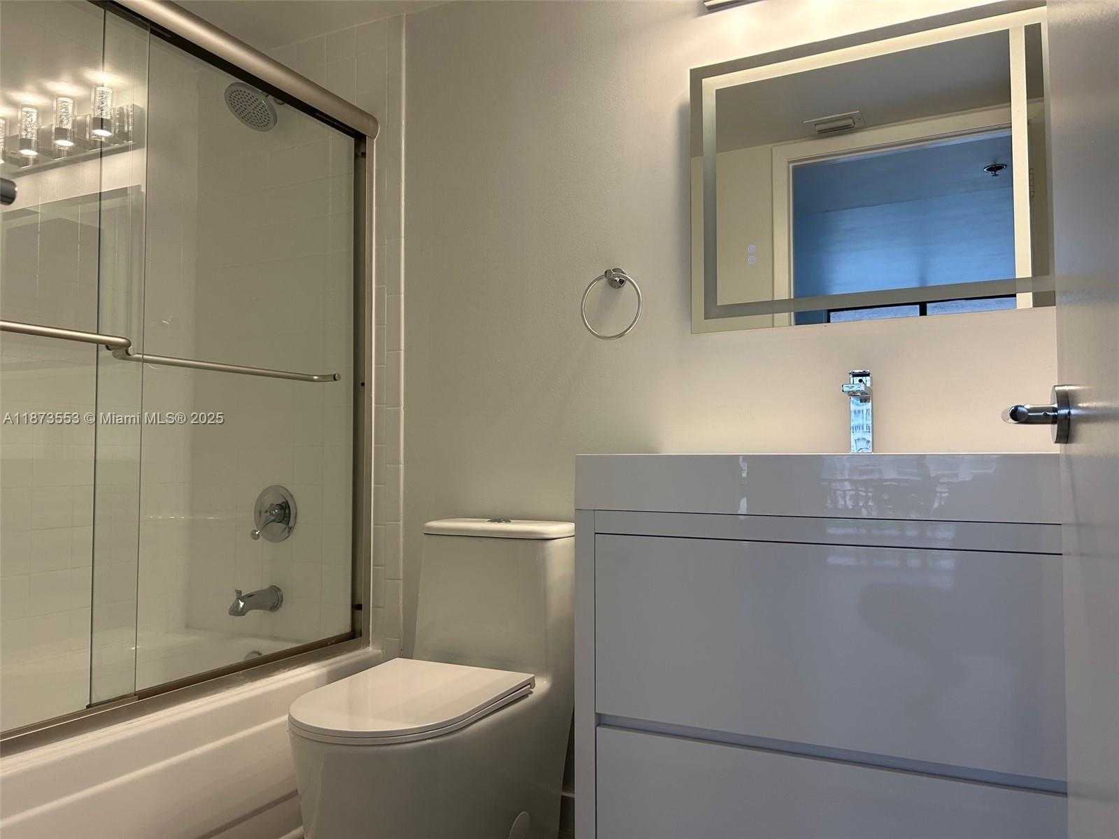 Small Image of 540 BRICKELL KEY DR #1002, Miami Number 15