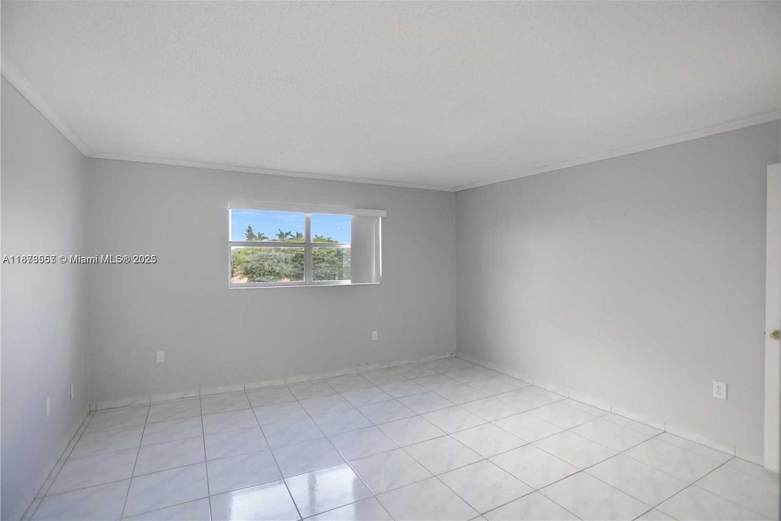Small Image of 200 NORTH WEST 87TH AVE #J204, Miami Number 15