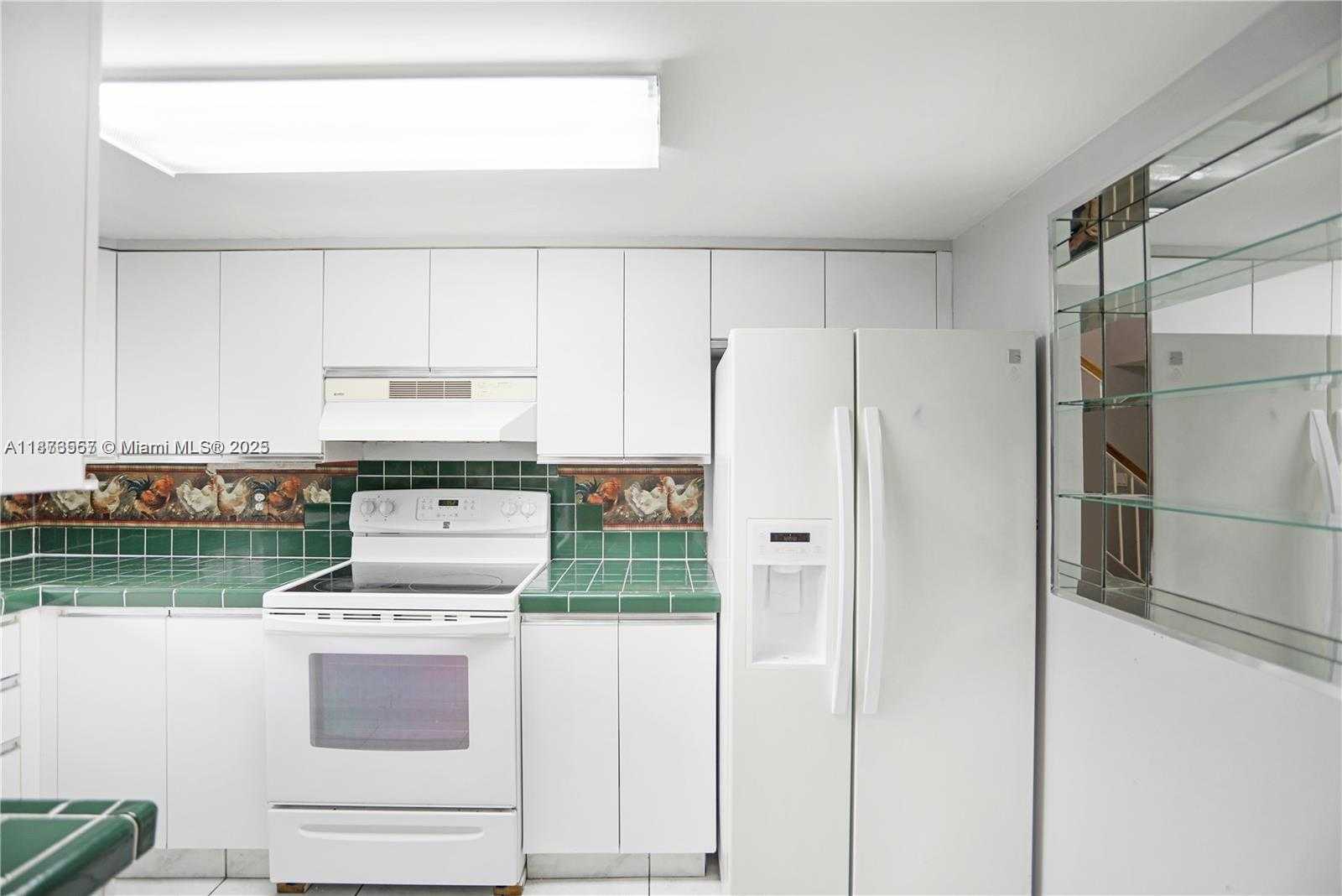 Small Image of 200 NORTH WEST 87TH AVE #J204, Miami Number 2