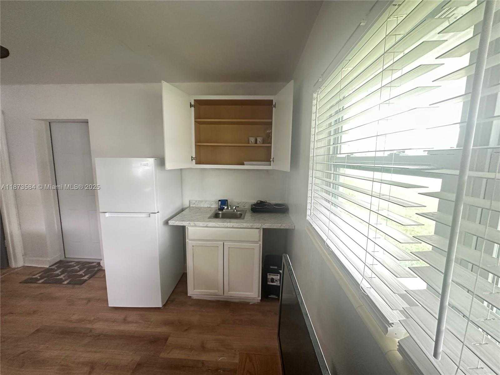 Small Image of 6501 SCOTT ST #A, Hollywood Number 10