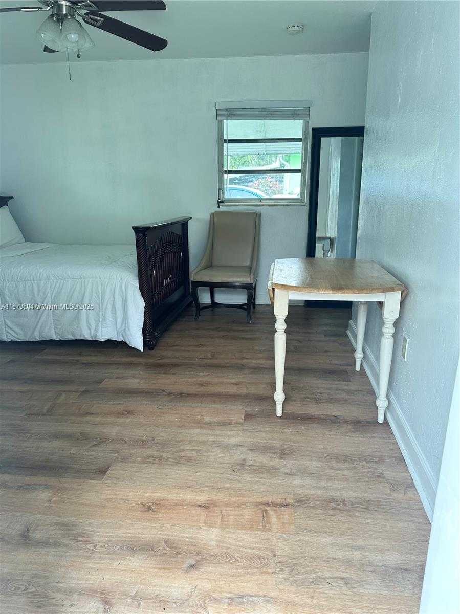 Small Image of 6501 SCOTT ST #A, Hollywood Number 13