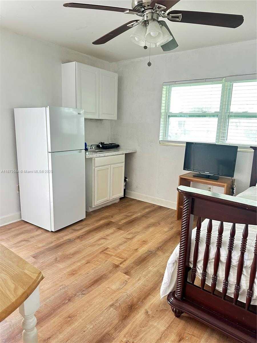 Small Image of 6501 SCOTT ST #A, Hollywood Number 28
