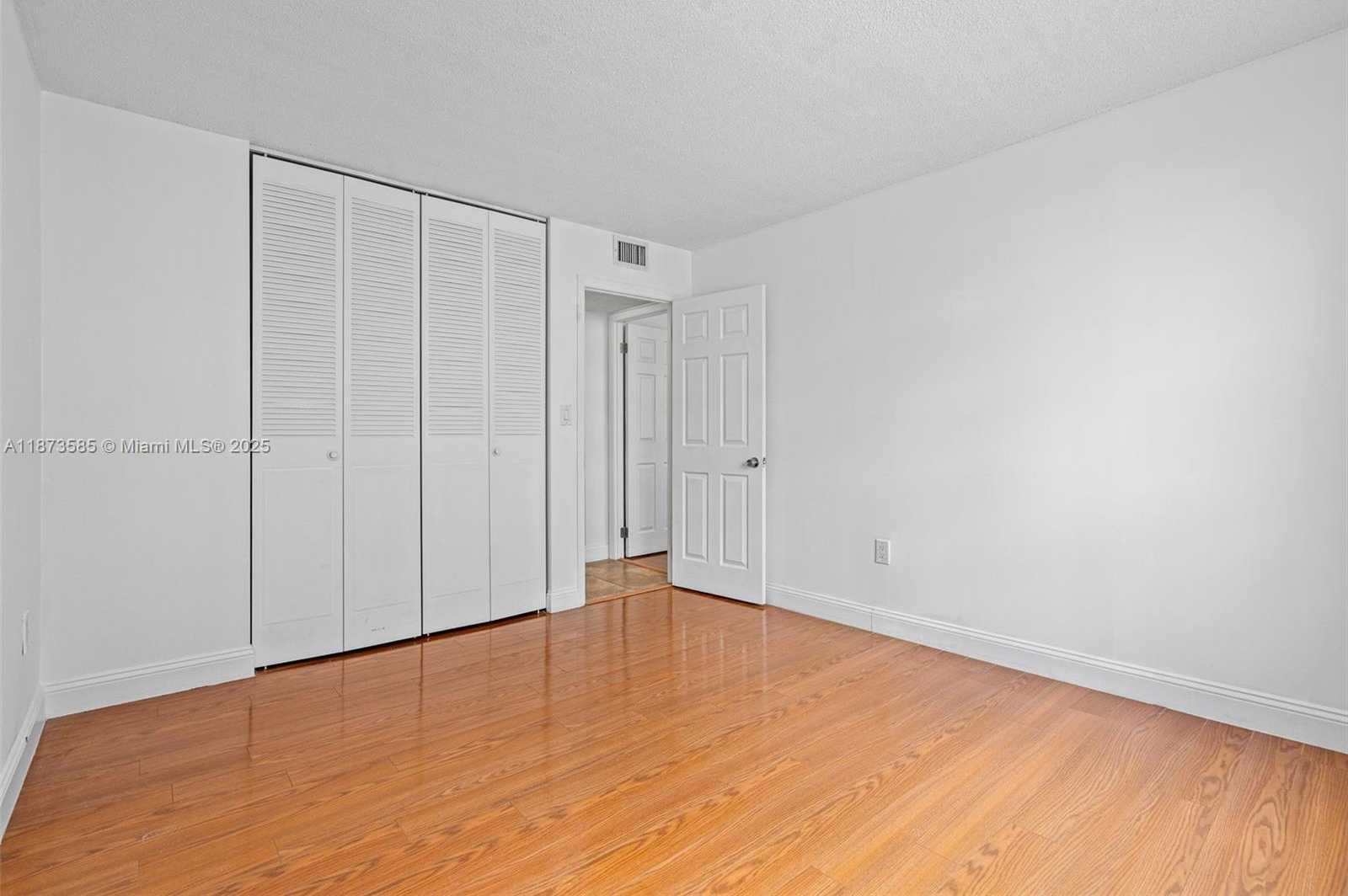 Small Image of 2750 NORTH EAST 183RD ST #1203, Aventura Number 24