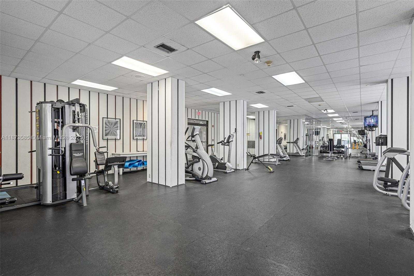 Small Image of 2750 NORTH EAST 183RD ST #1203, Aventura Number 26